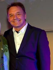 How tall is Bob Mortimer?